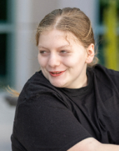 Erica - 17, F