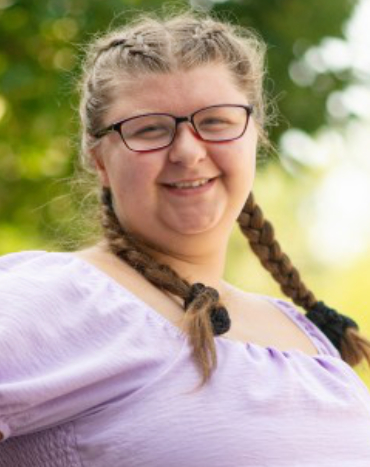 Jazmin - 19, F
