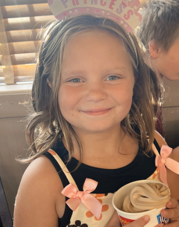 Sophia - 9, F