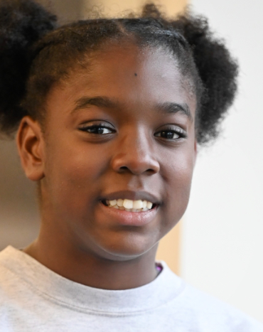 Elizabeth - 14, F
