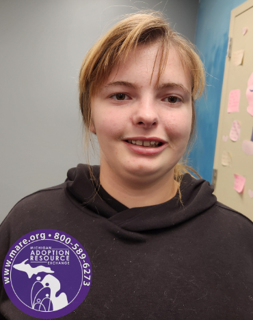 Kaylee - 17, F