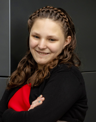 Elsie - 14, F