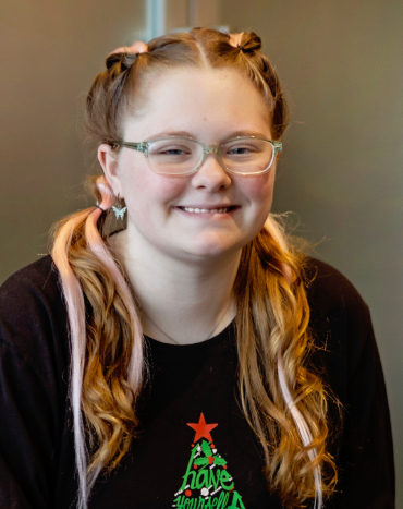 Gracie - 17, F