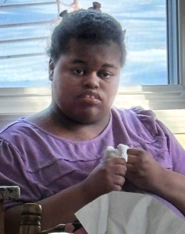 Rebecca - 17, F
