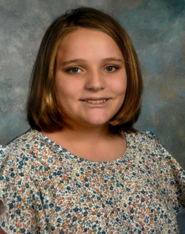 Adrianna - 13, F