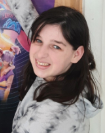 Suzanne - 16, F