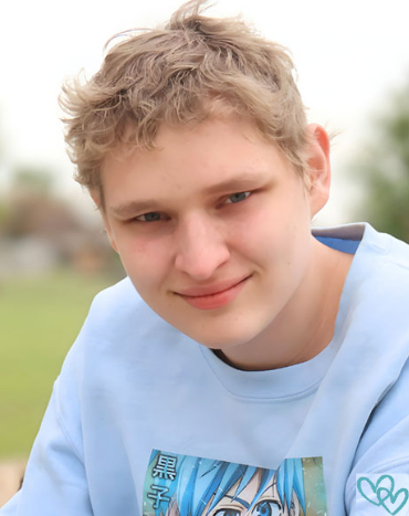 Dominic - 16, M
