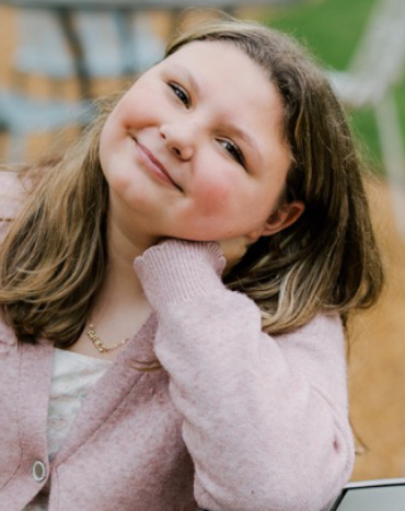 Kylie - 13, F