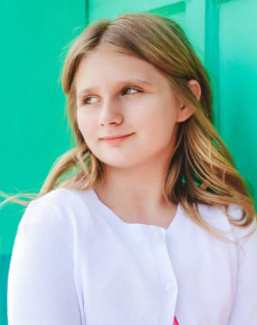 Elena - 11, F