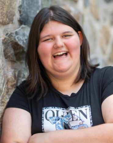 Miley - 18, F