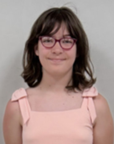 Olivia - 12, F