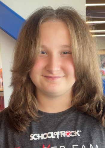 Isabella - 12, F