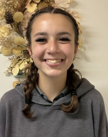 Emily - 15, F